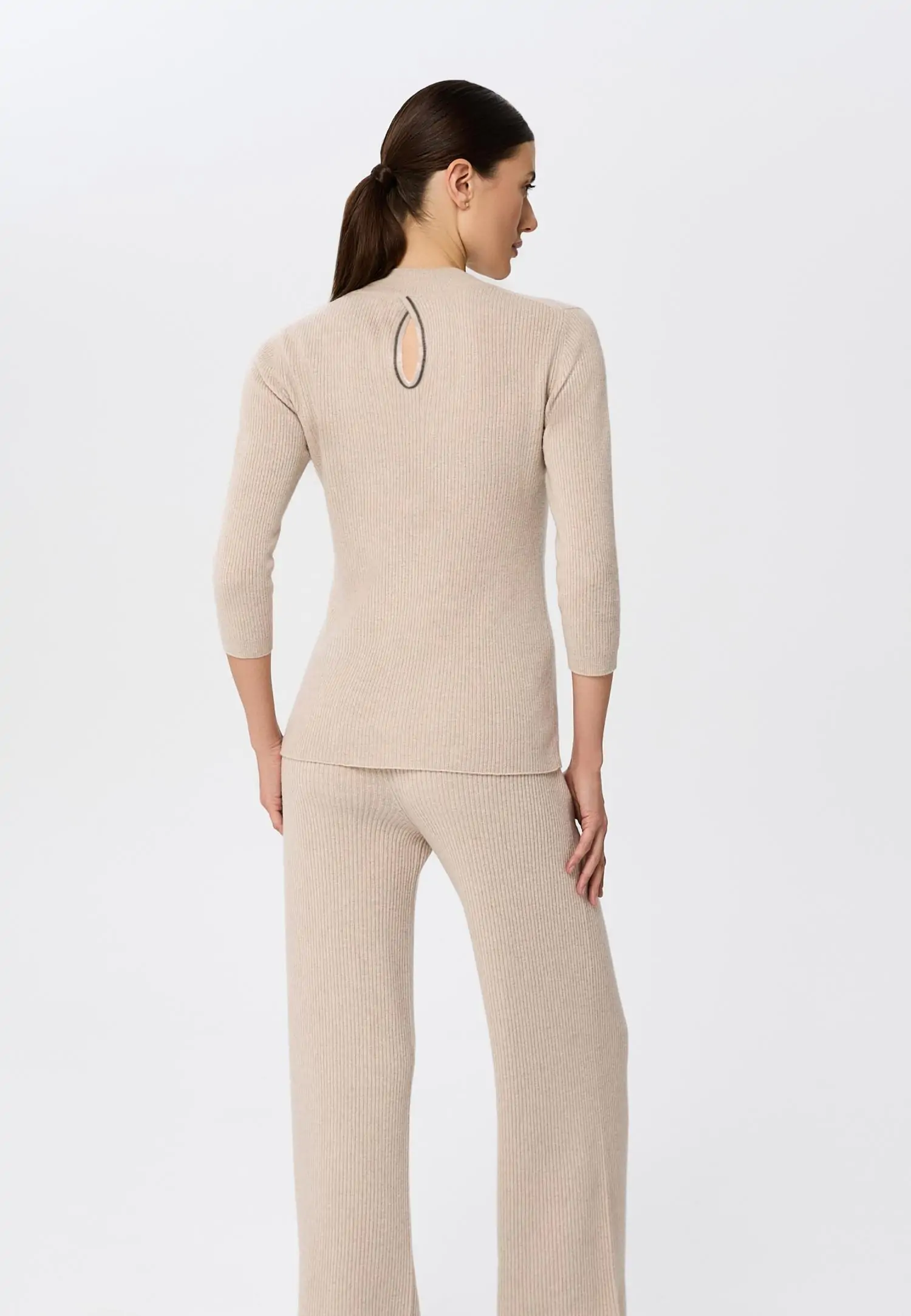 Джемпер с рукавом 3/4 W25-00CH0407 Marc & André